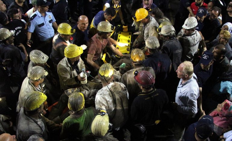  Maden İşçisi Canından Endişe Etmeden Geçinebilecek Bir Ücret  İstiyor